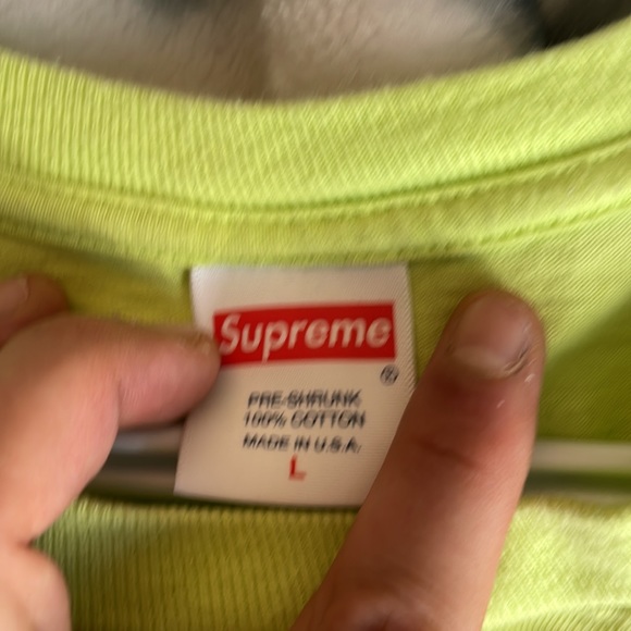 Supreme tee - Picture 4 of 4